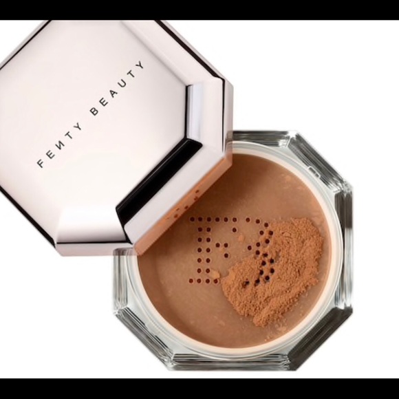 Fenty Setting Powder - Picture 4 of 8